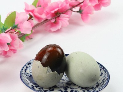 广西廉姐熬粥下菜皮蛋松花蛋松花皮蛋放养海鸭松花蛋溏心皮蛋批发图2